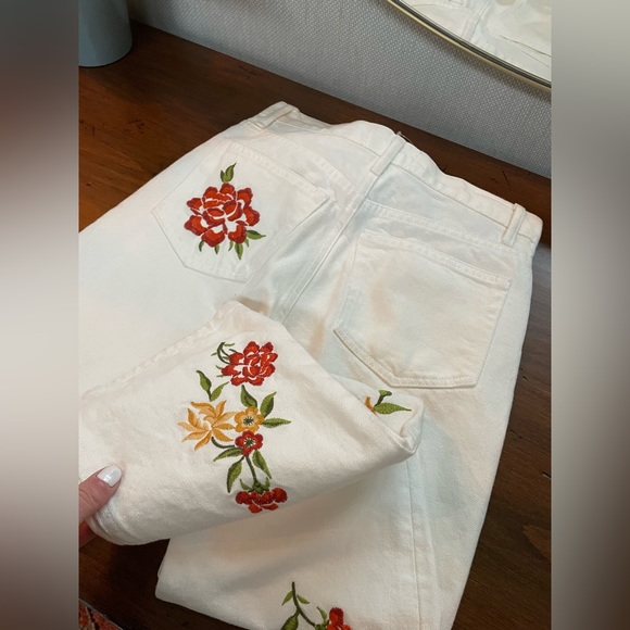 NWT reformation cynthia high rise straight jeans in flora embroidery - Picture 7 of 14
